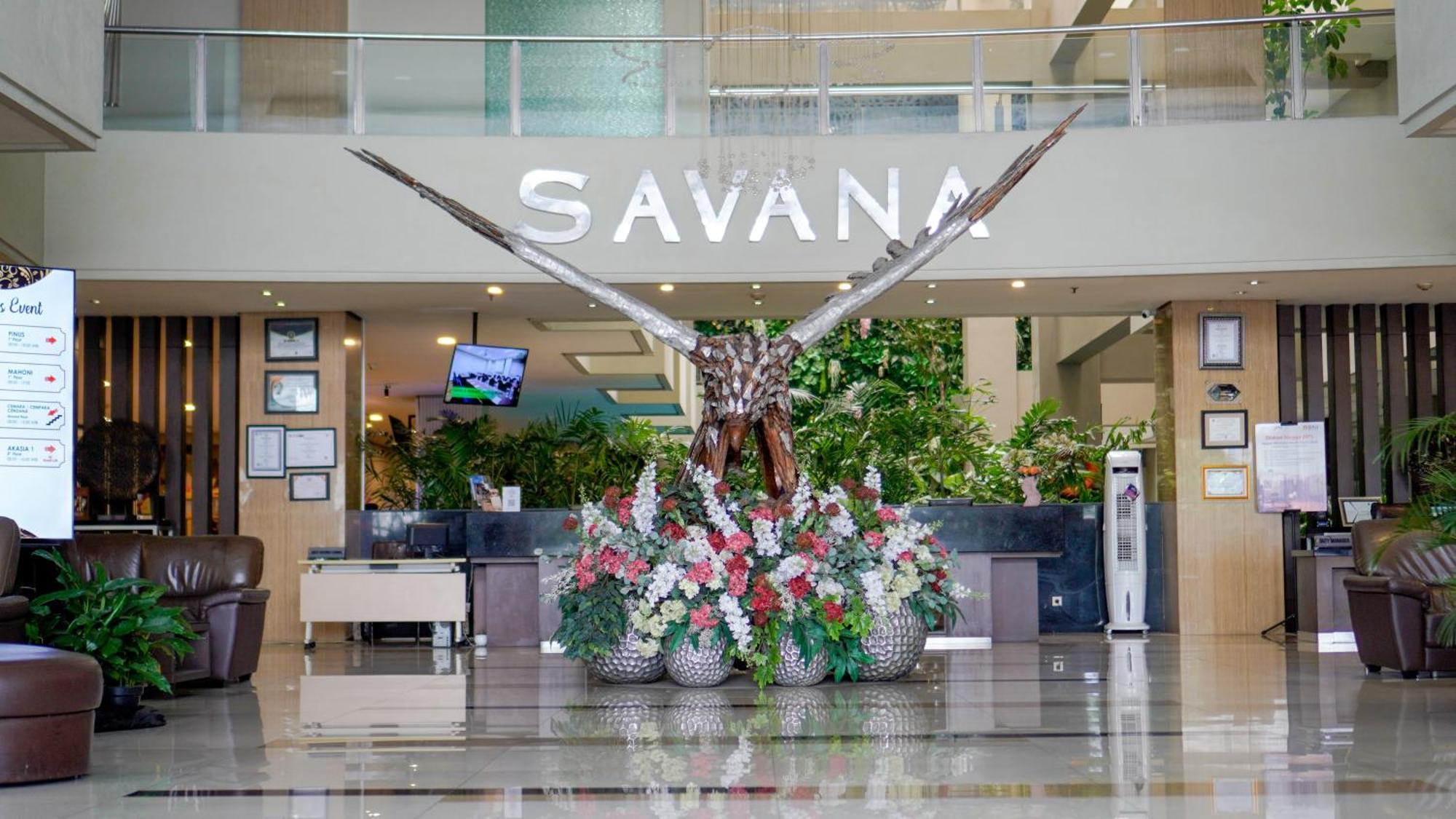 Savana Hotel & Convention Malang Extérieur photo
