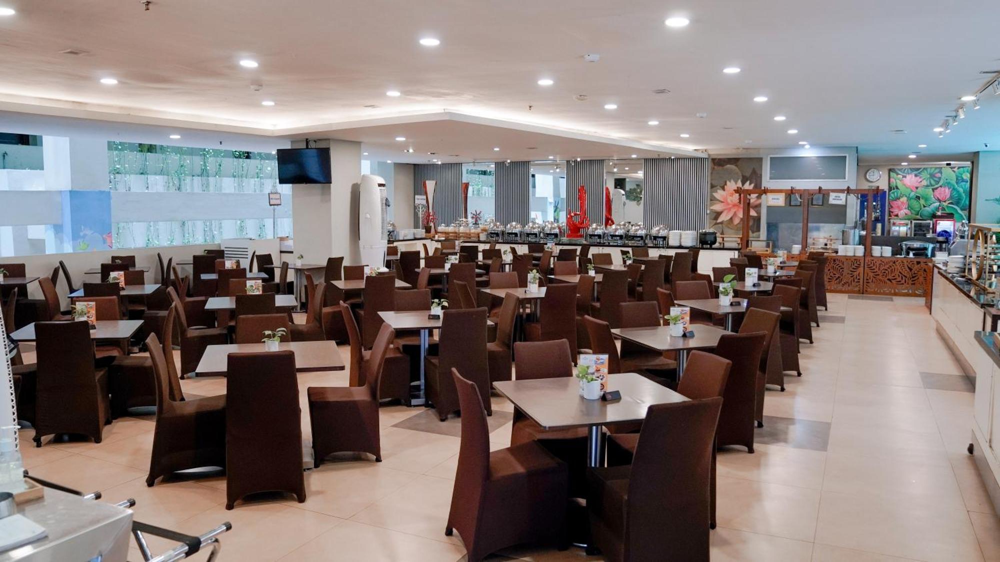 Savana Hotel & Convention Malang Extérieur photo