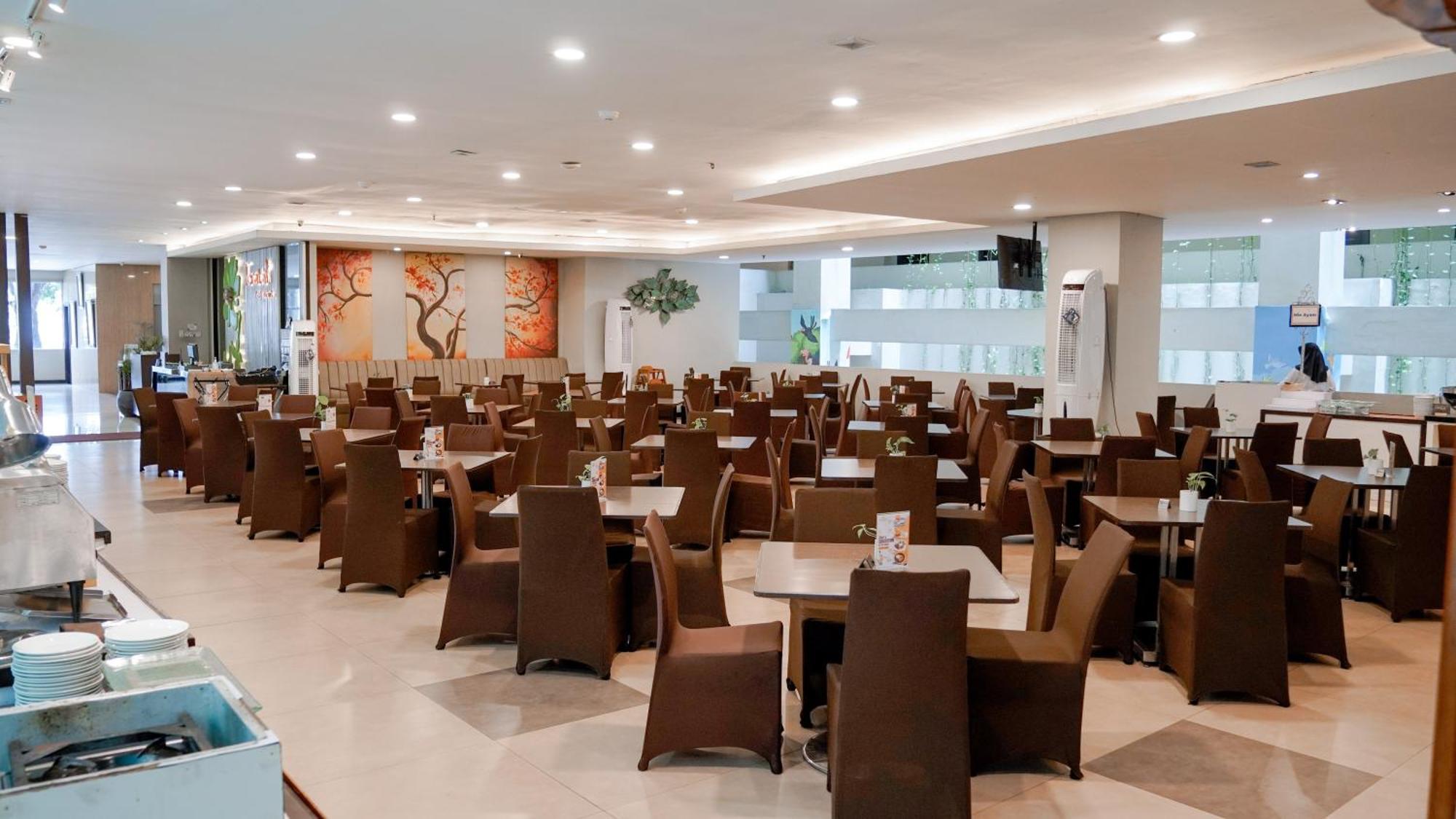 Savana Hotel & Convention Malang Extérieur photo